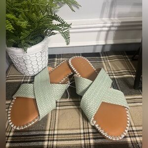 NWT-Nicole Miller Woven Sandals